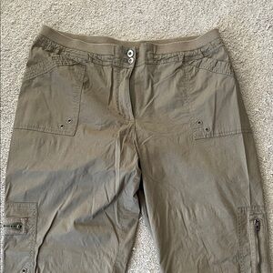 Chico's Women's Army Green/Tan Adjustable Length Cargo Pants